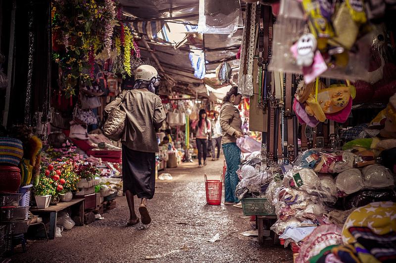 Hanoi open market-02